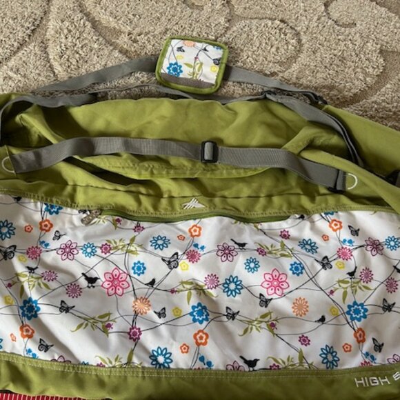 High Sierra 30" New Extra Large Pack-n-Go Duffel Pouch Travel Bag Floral Pattern - Picture 6 of 14